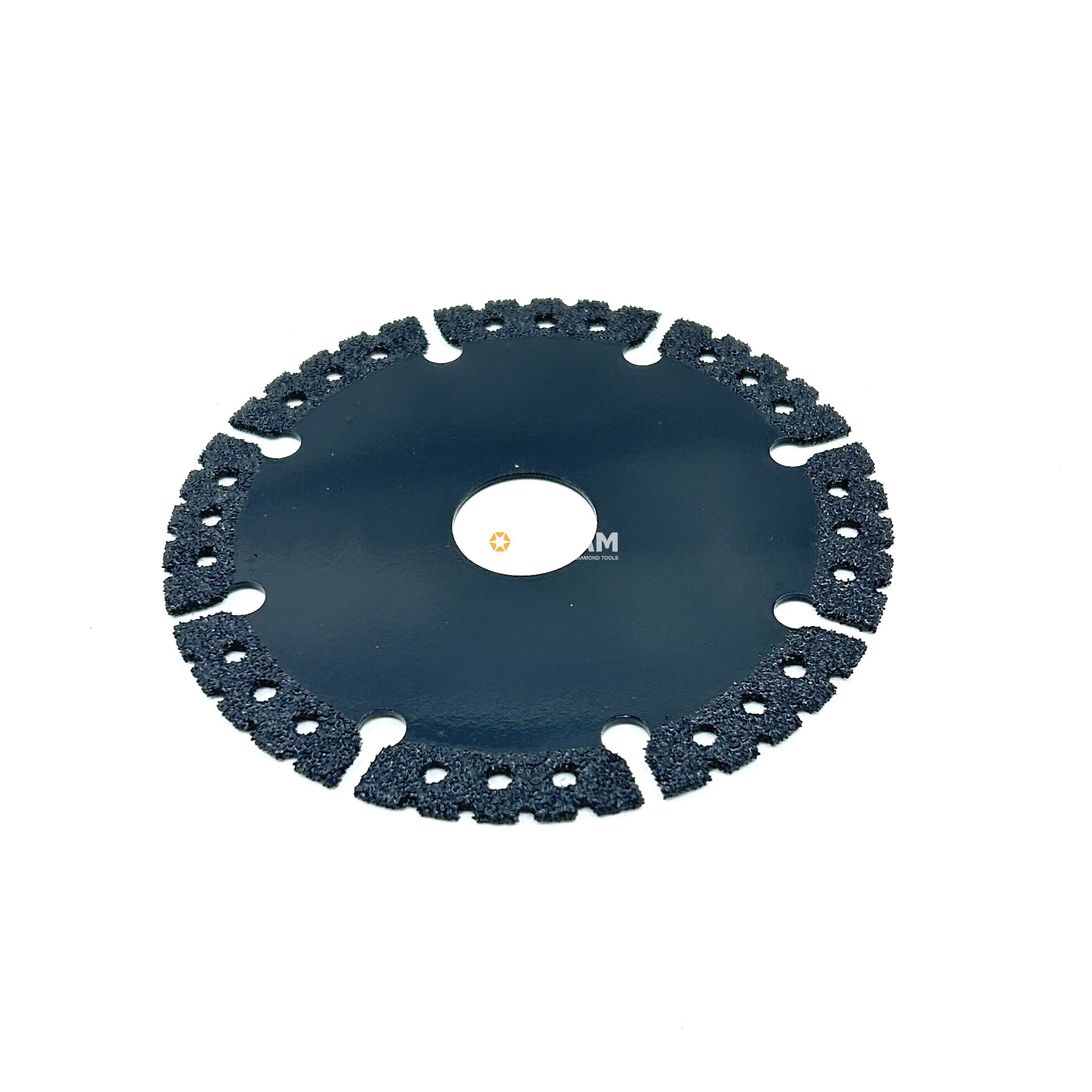 Diamond Saw blade with ultra-high vacuum brazed segment